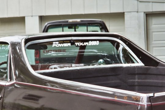 elky_home_2.jpg (38341 bytes)