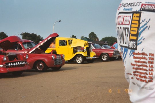 jackson_cars_1.jpg (36580 bytes)