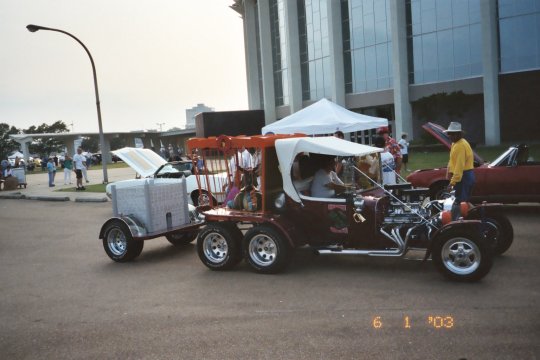 jackson_dragon_wagon.jpg (37379 bytes)