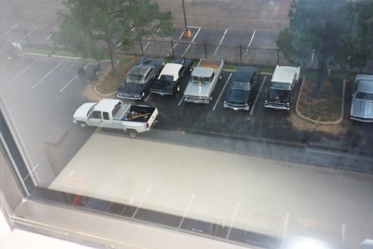 jackson_hotel_window_2.jpg (30701 bytes)